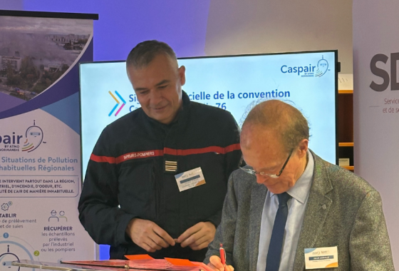 Photo de Monsieur Merville et Monsieur Mahé - Signature convention Caspair