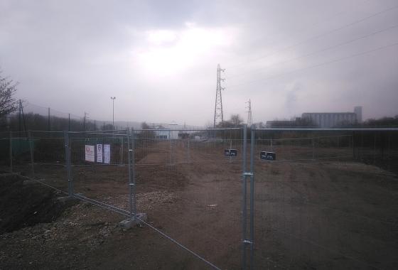 Zone des travaux du terrain industriel à Grand-Couronne