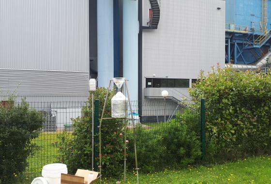 Aperçu des jauges de dépôt utilisées pour les campagnes de l’Observatoire. - Source : Atmo Normandie