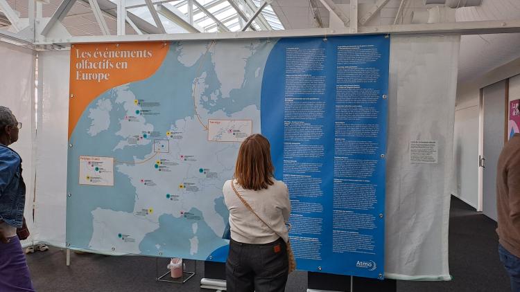 L'Exposition, Les Odeurs capitales : le sens poétique 