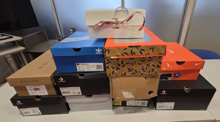 Boites récupérées lors de Noël solidaire à Rouen