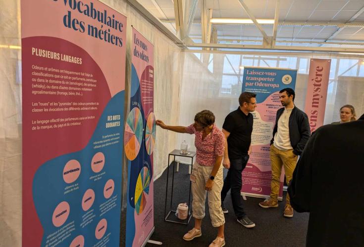L'Exposition, Les Odeurs capitales : le sens mystère (crédit-photo : Insa Rouen)
