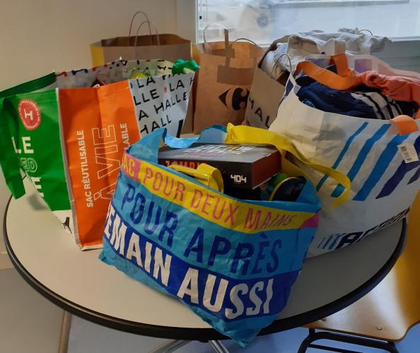 Sacs récupérés lors du Noël solidaire au Havre