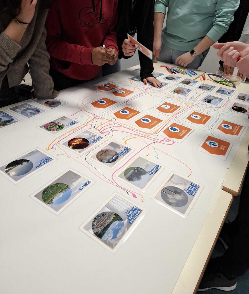 Fresque de la qualité de l'air avec les étudiants de l'Université de Caen Normandie