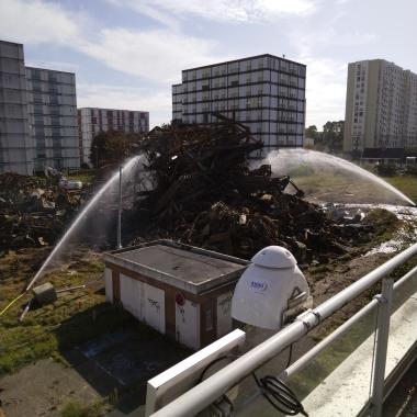 Micro capteur de particules placé en proximité de la zone incendiée quartier Saint-Julien à Rouen