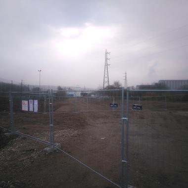Zone des travaux du terrain industriel à Grand-Couronne